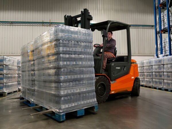 4-Wheel Electric Forklifts - Image 8