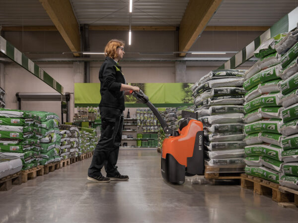 BT Levio Powered Pallet Trucks - Image 2