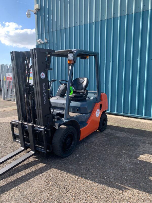 Tonero 4 Wheel Diesel (2.5t) - Image 2