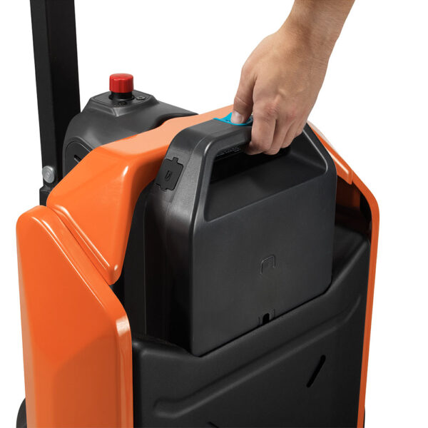 BT Tyro Powered Pallet Trucks - Image 6