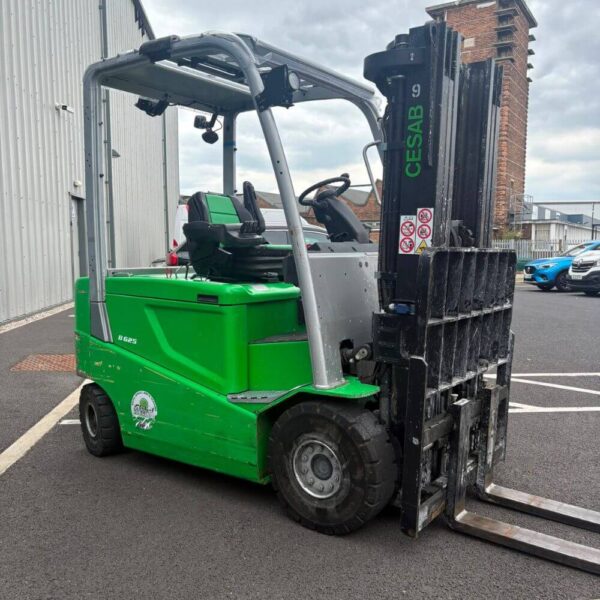 Cesab B625 4-wheel Electric - Image 2